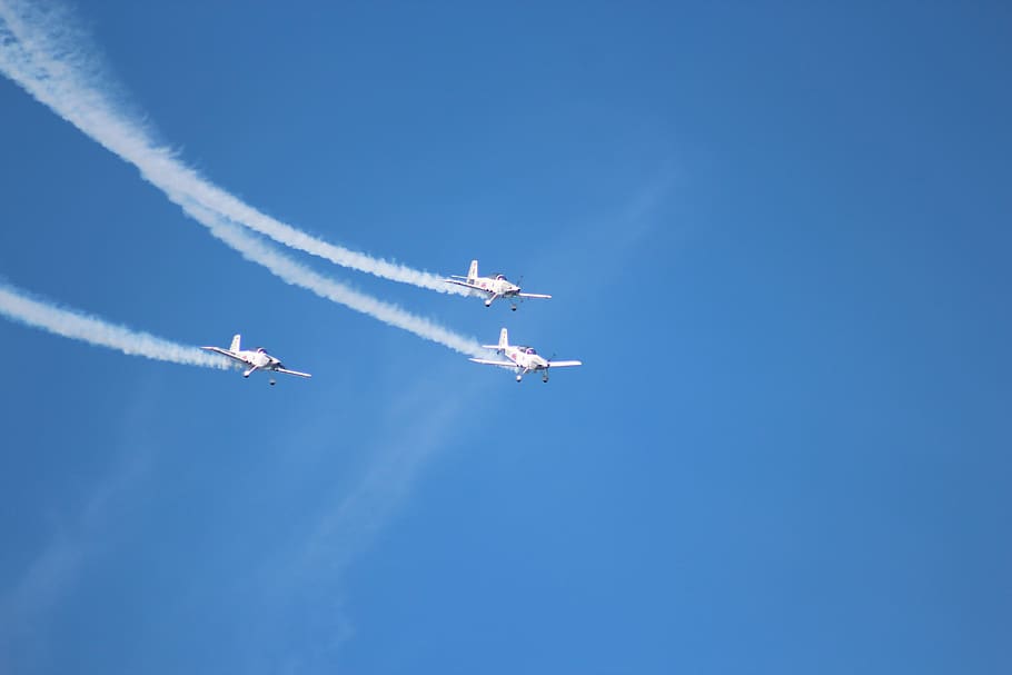 Фотообои самолет. Air Force Sky. Сперсила полет картинка.