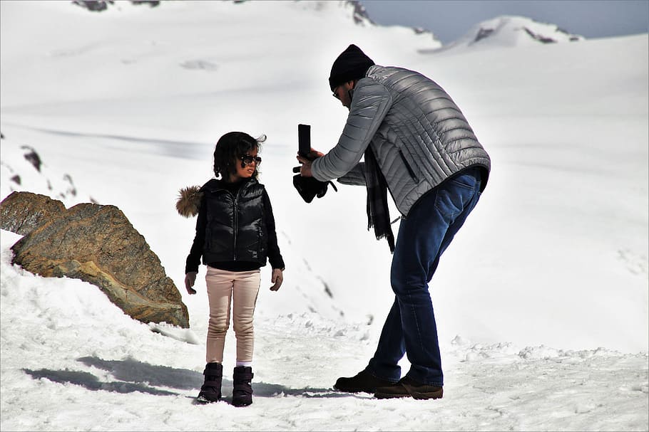 man, girl, taking, snow field, child, photography, winter, snow, cold, male