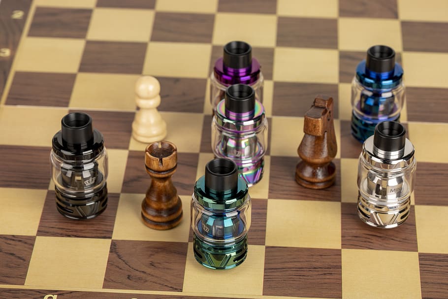 uwell, crown 4, crown4, crownⅳ, vape, electronic cigarette, preferably asheville, chess, leisure games, board game