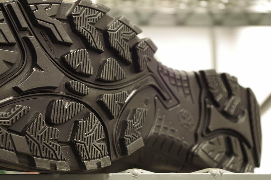 shoe, sole, tread, footwear, boot, close-up, selective focus, focus on foreground, metal, pattern