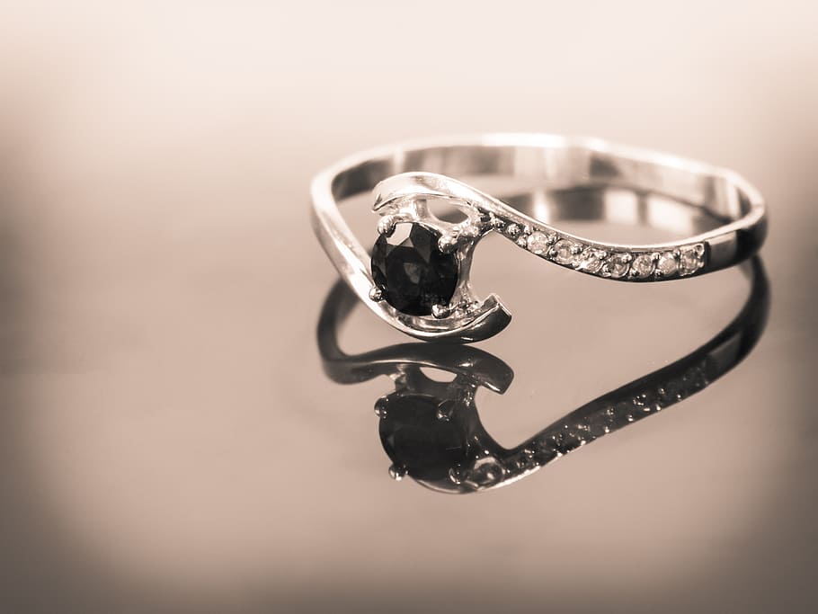 anillo plateado, negro, gema, anillo, zafiro, diamantes, adorno, regalo, boda, anillo de compromiso