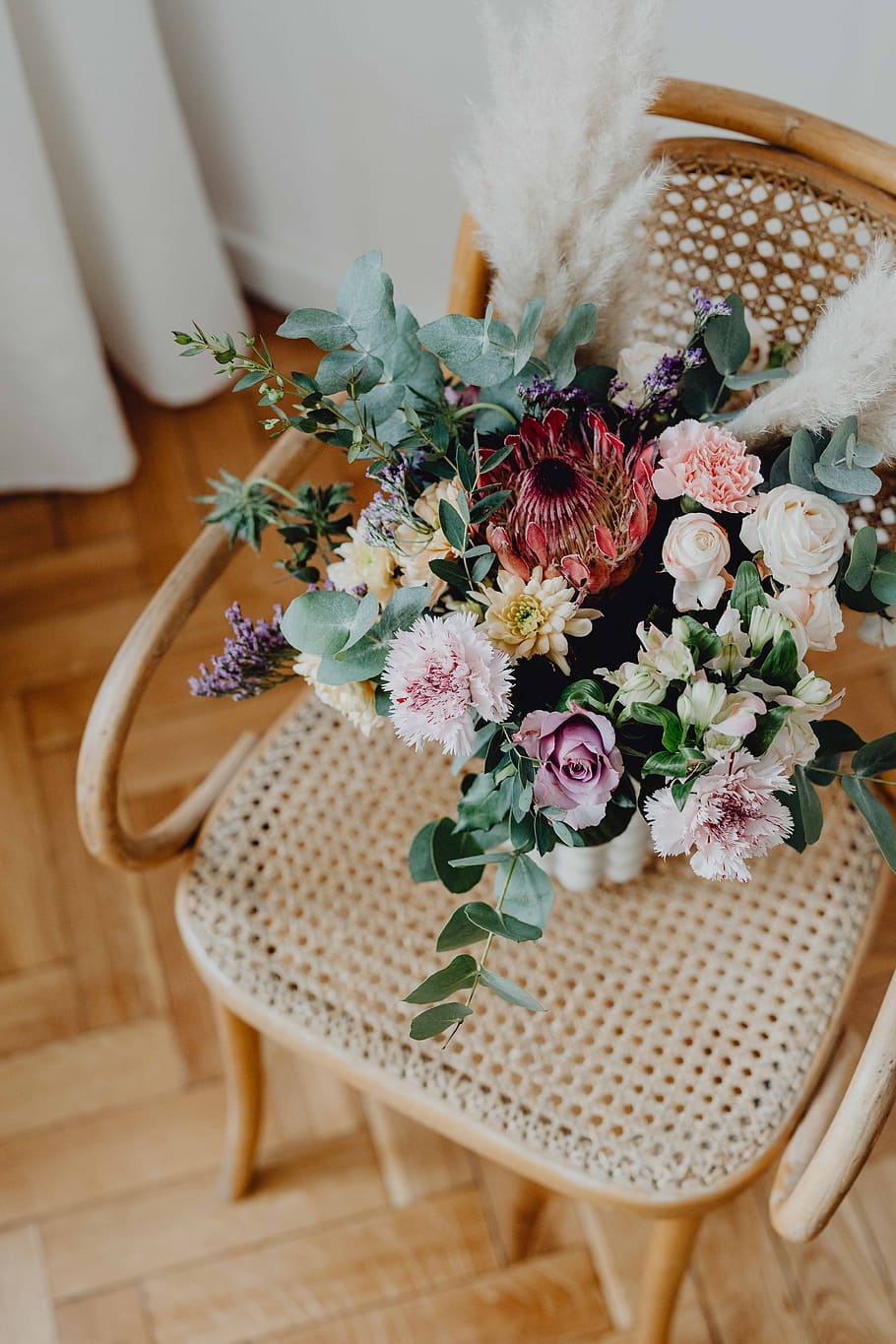 karangan bunga, bunga, vas, kursi, Cantik, kayu, tanaman berbunga, dalam ruangan, menanam, merangkai bunga