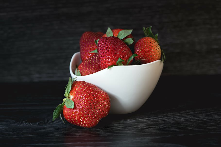 strawberries, white, ceramic, bowl, red, ripe, shell, fruit, soft fruit, healthy