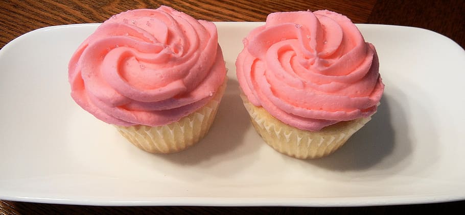 Cupcakes Pink Frosting Sweet White Cake Food Desert Food And Drink Freshness Indulgence Sweet Food Pxfuel