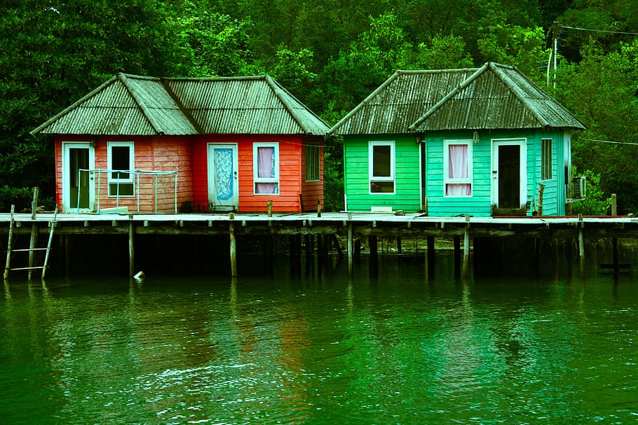 red, green, house, body, water, sheds, houses, stilts, river, lake