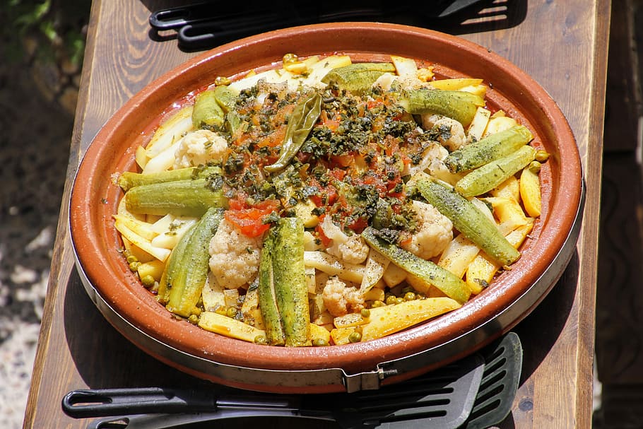 Tajine, Eat, Casserole, Moroccan, morocco, ceramic mould, food, baking dish, scalloped, cook