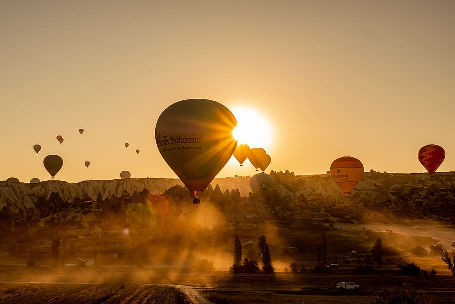 hot air balloons, dawn, sunrise, cappadocia, balloon, gold, sky, hot air balloon, sunset, air vehicle