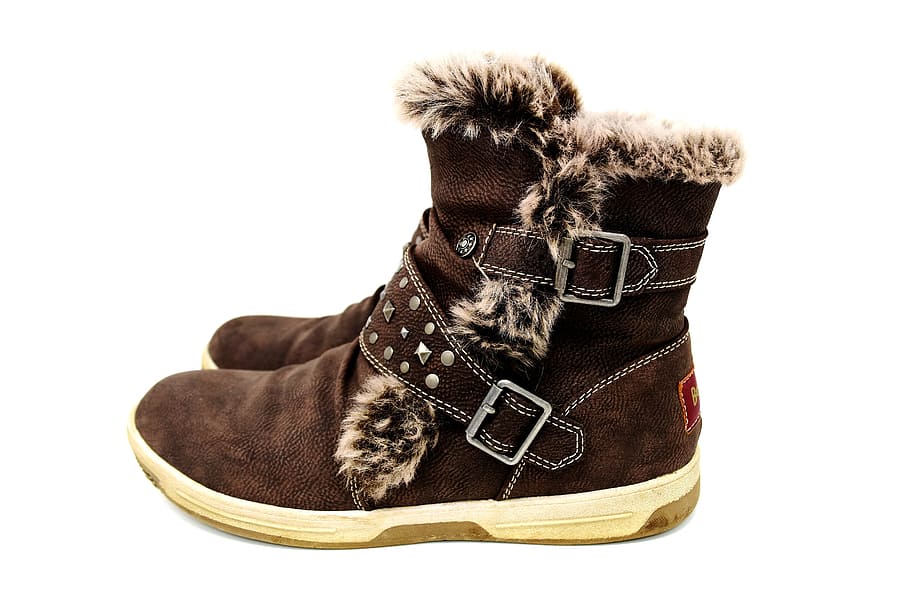 brown, suede, fur-lined, snow booties, winter boots, boots, winter shoes, fur, warm, clothing