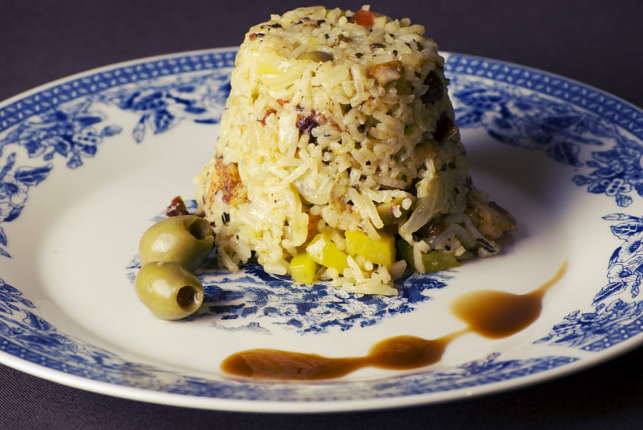 fried, rice, sauce, plate, white, blue, toile, ceramic, chicken fried rice, food