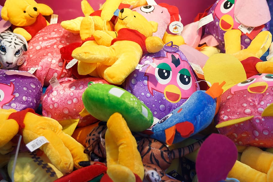 juguetes blandos, mercado anual, festival folklórico, feria, juguetes, beneficio, precios, colorido, multicolores, elección