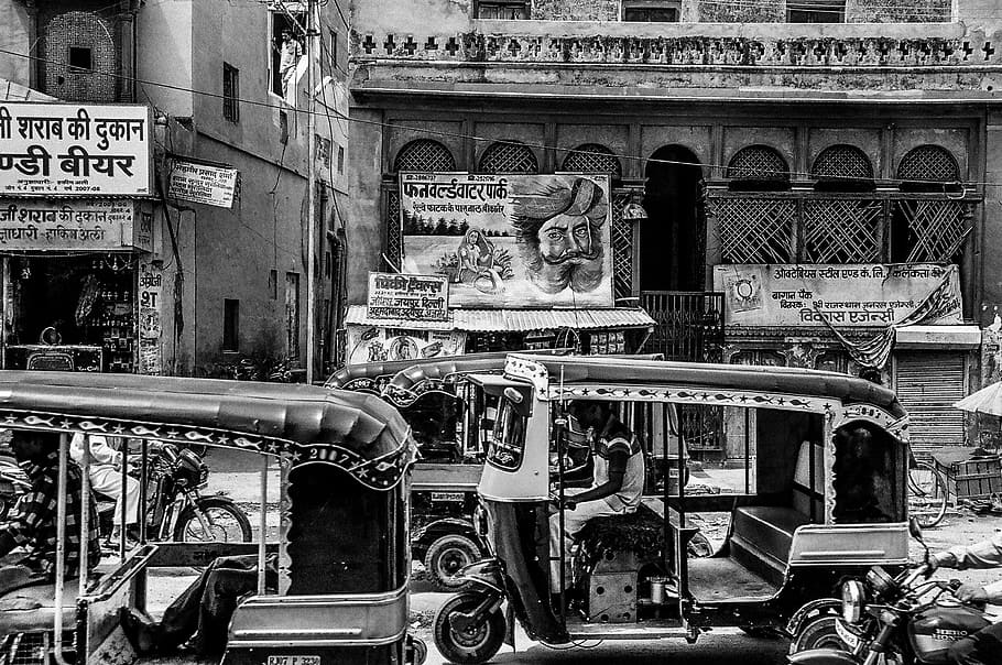 escala de grises auto rickshaw, ilustración del edificio, arquitectura, construcción, infraestructura, negro, blanco, tráfico, vehículo, ciudad