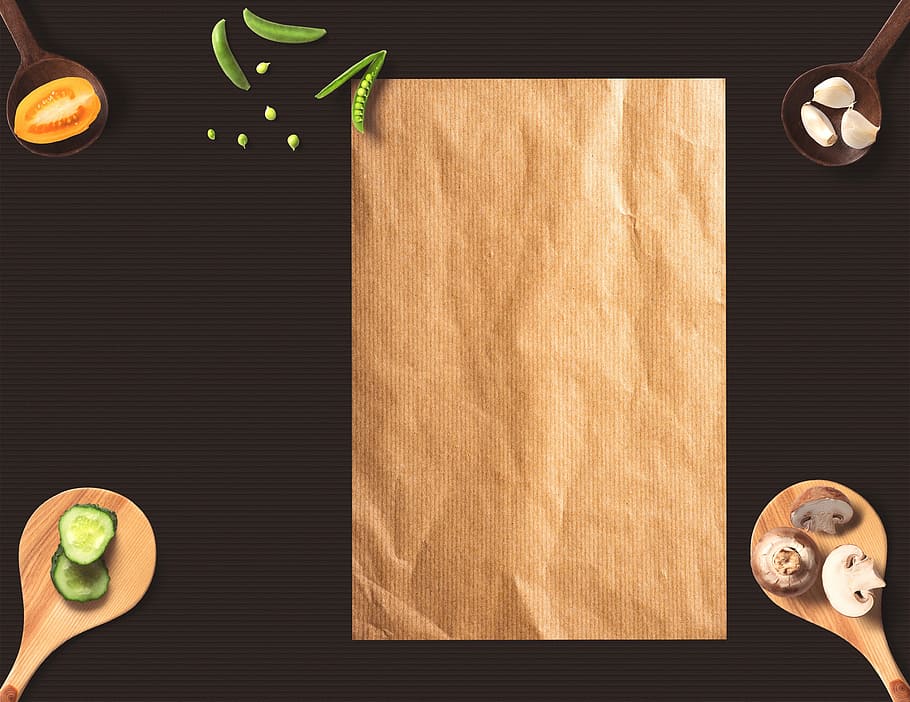 茶色の紙, メニュー, 紙, 背景, 木のスプーン, 食べる, エンドウ豆, トマト, ニンニク, キュウリ