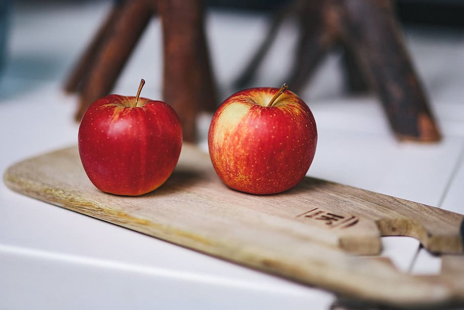 Manzana, fruta, merienda saludable, rojo, manzanas, comida y bebida, comida, alimentación saludable, manzana - fruta, madera - material