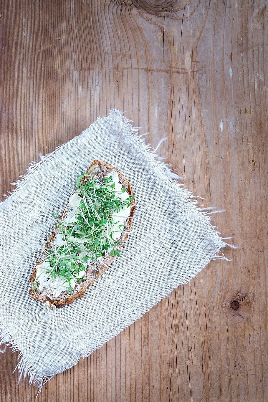 bread, bread and butter, cress, cress bread, sandwich, bread covering, wood, eat, food, close