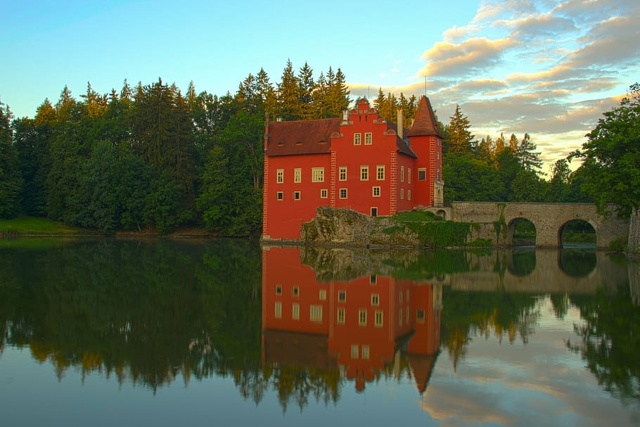 castle, červená lhota, czech republic, monument, the water lock, south bohemia, things to do, ancient, architecture, reflection