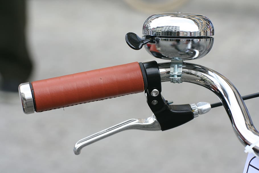 handle, handlebars, bike, bicycle handlebar, wheel, bell, metal, cyclists, bike bell, leather