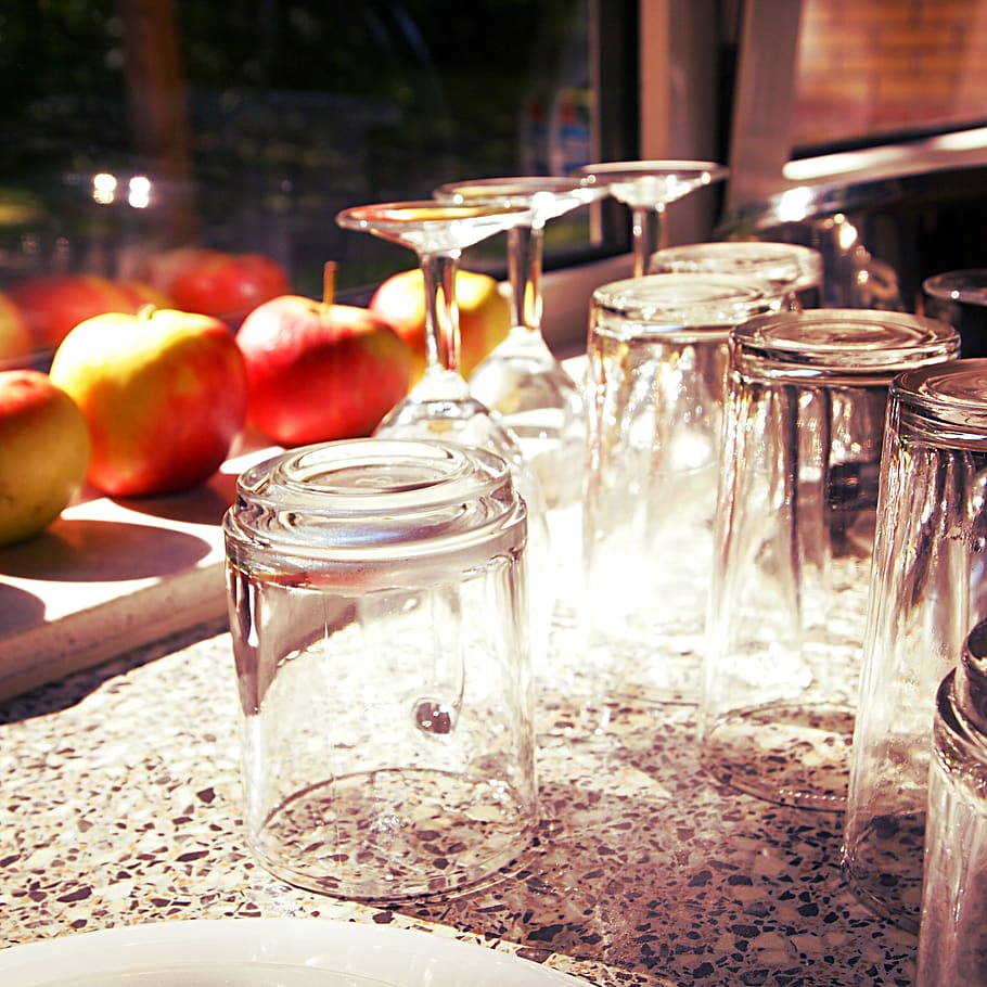 glass, sunlight, countertop, drying, apples, window, window sill, summer, table, food and drink