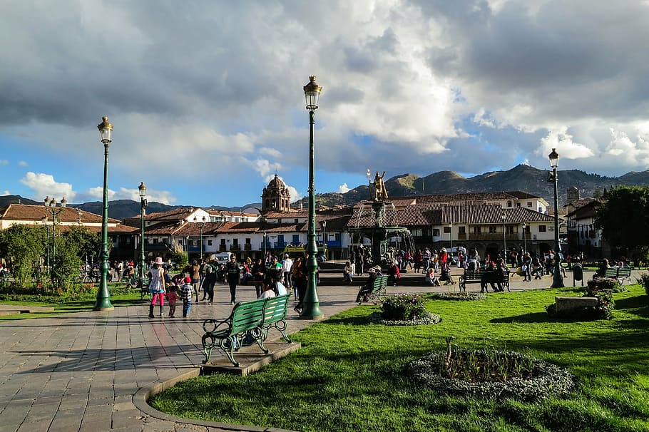 crowded, park, houses, people, gray, cloudy, sky, Plaza de Armes, Cusco, Peru