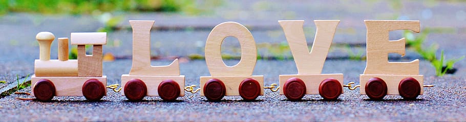 coklat, cinta, kayu, mainan kereta api, kereta api, mainan kayu, romansa, kasih sayang, berturut-turut, fokus pada latar depan
