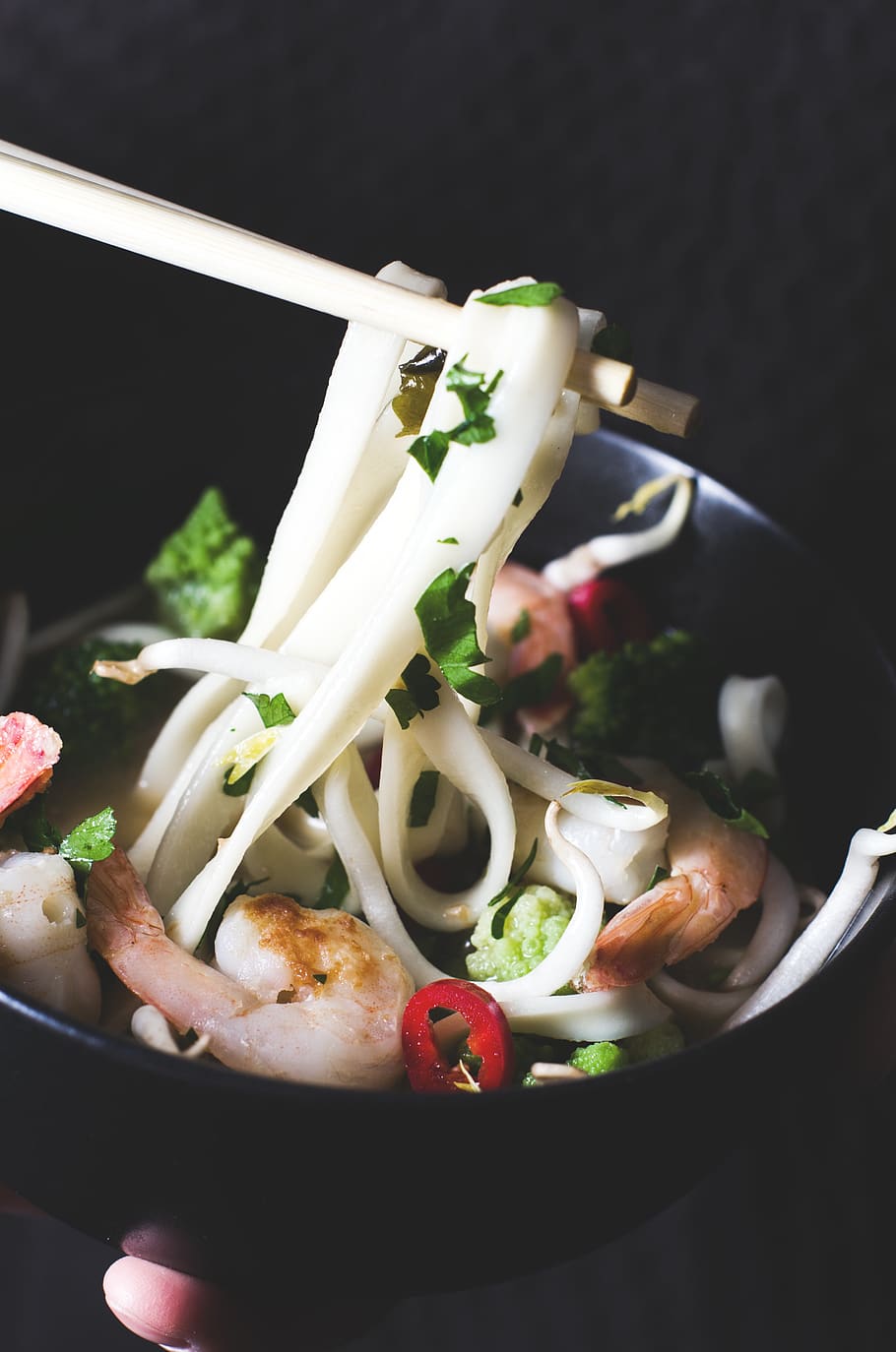 food, eat, gourmet, seafood, bowl, shrimp, vegetables, noodles, parsley, garnish