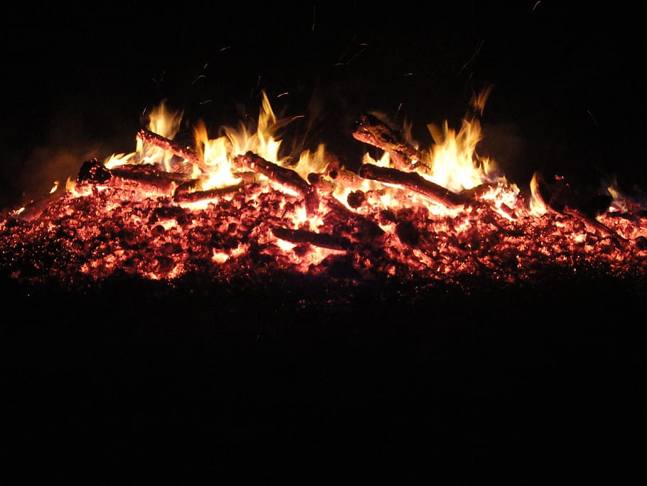 Ascuas, marca, fuego de pascua, fuego, quemadura, llama, fogata, solsticio, resplandor, chimenea