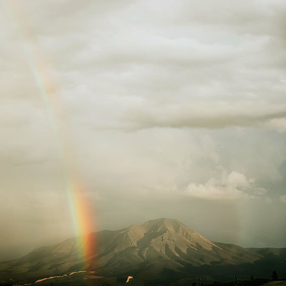 arco-íris perto de montanha, arco-íris, montanha, gama, terras altas, paisagem, natureza, céu, nevoeiro, nuvem - céu