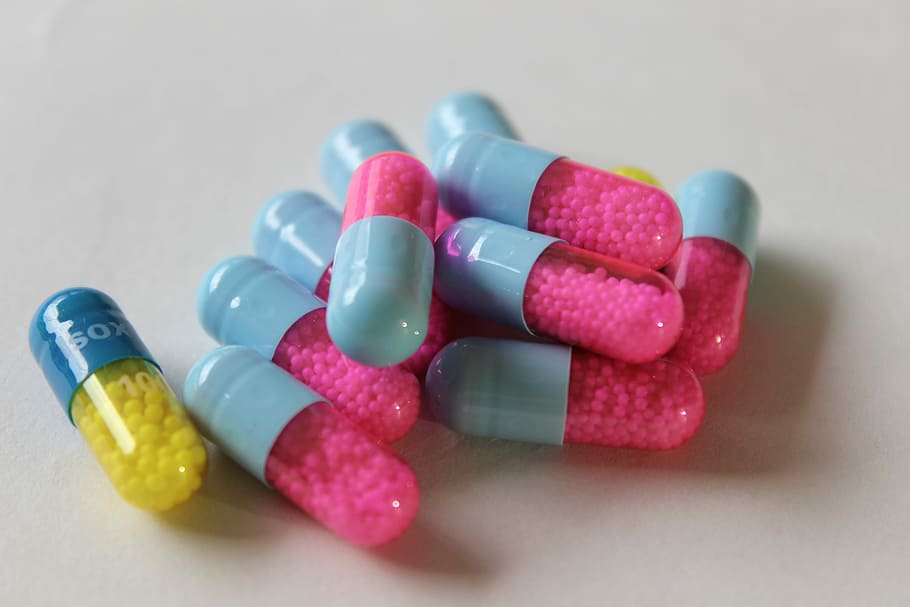 foto de close-up, cápsulas azul e rosa, medicina, pílulas, abençoe você, drogas, pílula, cápsula, cuidados médicos e medicina, suplemento nutricional