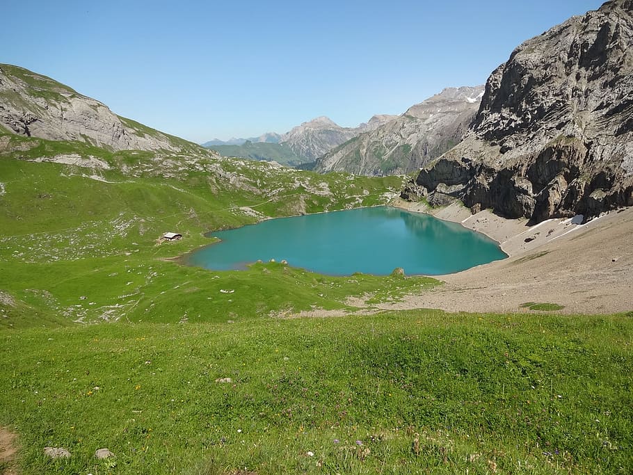 Bergsee, alpino, Oberland bernés, dirección, agua, lago, lago de montaña, senderismo, vista lejana, azul