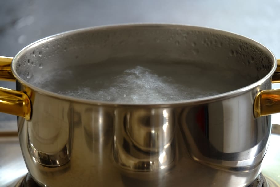 水, 沸騰, 銀の金属の鍋, 鍋, 沸騰水, お湯, ステンレス鋼の鍋, 温度, 料理, 蒸気