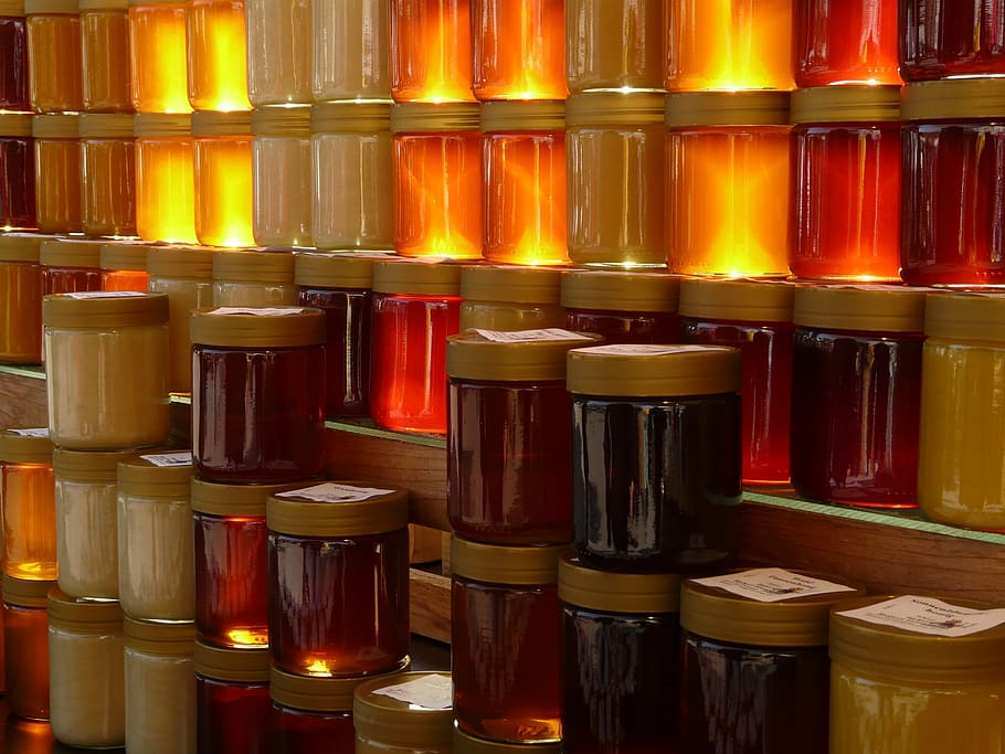 claro, lote de tarro de albañil, miel, tarro de miel, miel para la venta, apicultor, apicultura, dulce, comida, cerrar