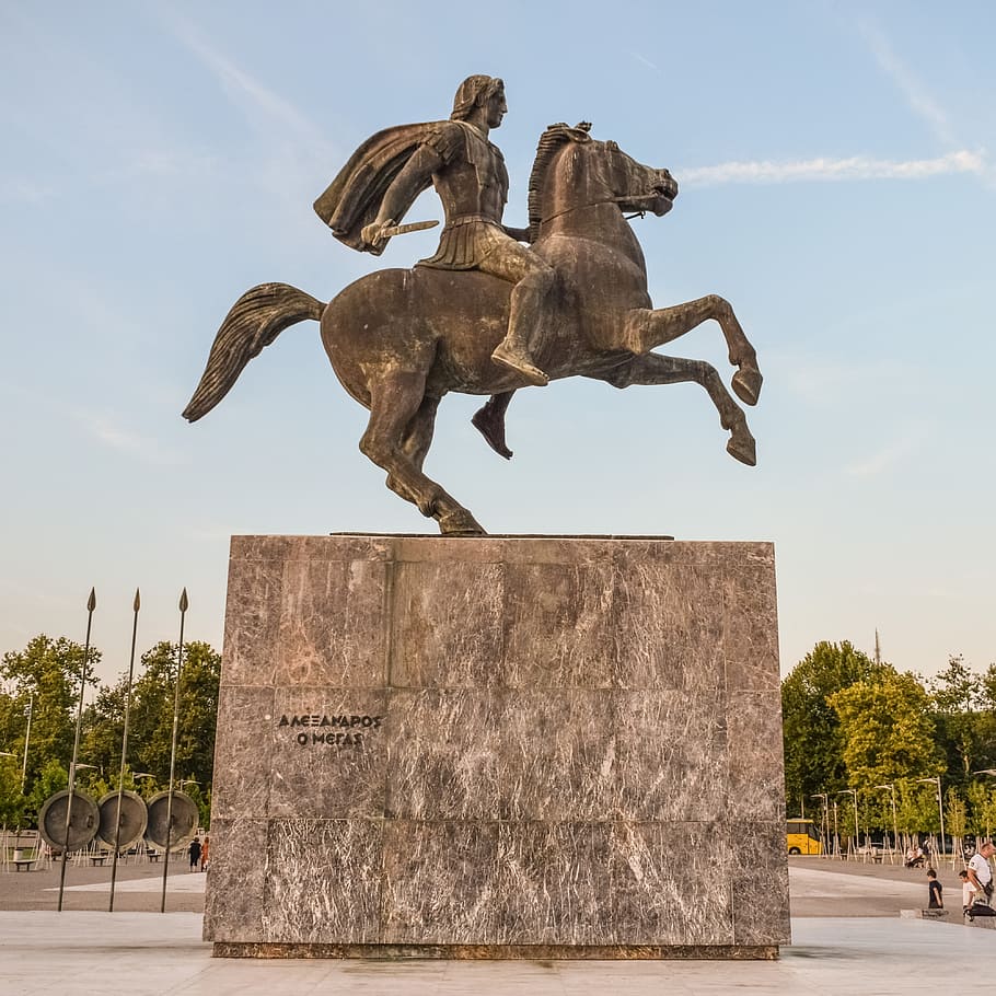 estatua de hormigón marrón, grecia, salónica, alejandro magno, emperador, escultura, macedonia, monumento, historia, turismo