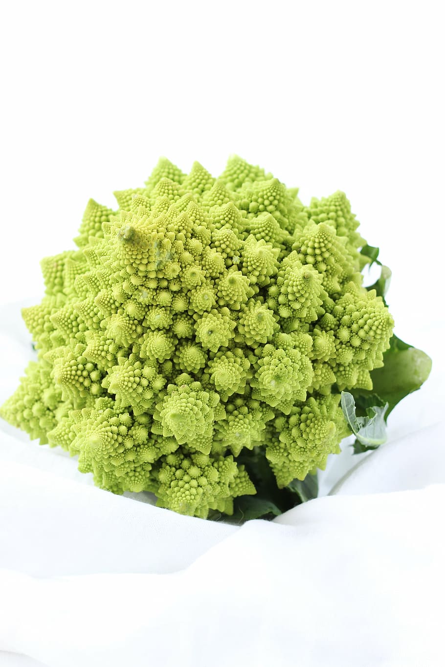 romanesco broccoli, white, surface, plant, green, leaves, flower, garden, green color, food and drink