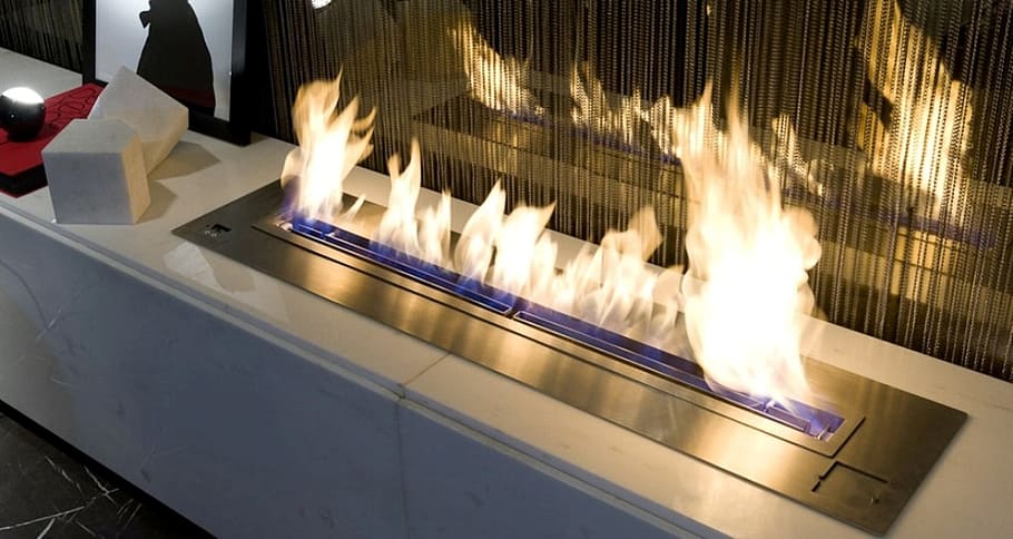 estufa de cocina encendida, quemador de etanol, bioetanol, quemador, chimenea, calentamiento, calefacción, llama, ecológico, eficiente