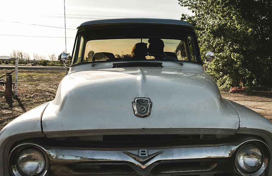 vintage, grey, pickup truck, daytime, classic, gray, car, couple, kissing, love