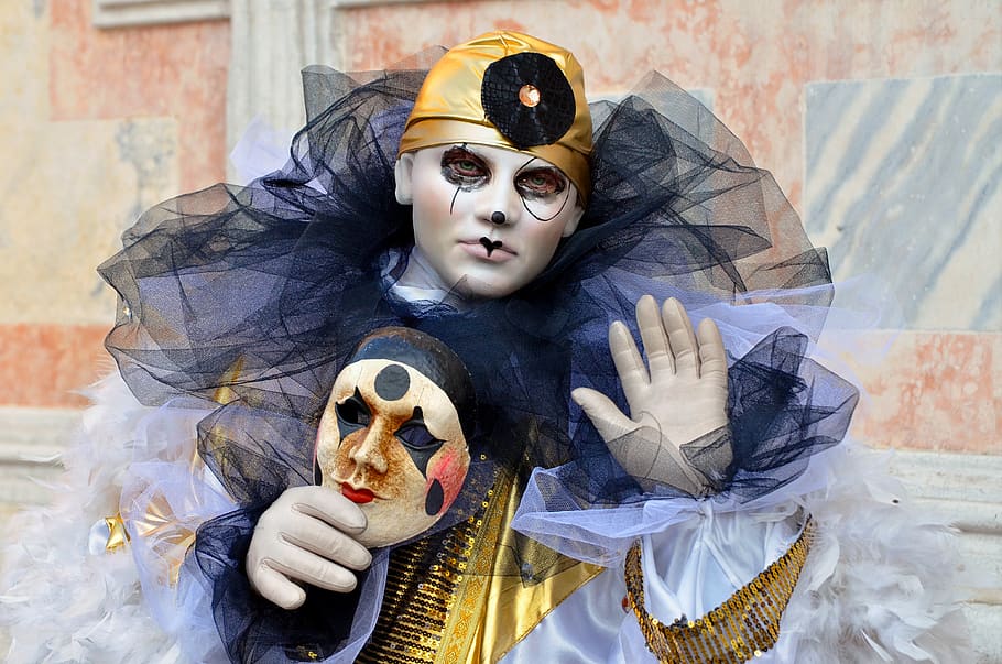 venice mask, venice, venice carnival, carnival, italy, horror, clown, gloves, leather gloves, mask
