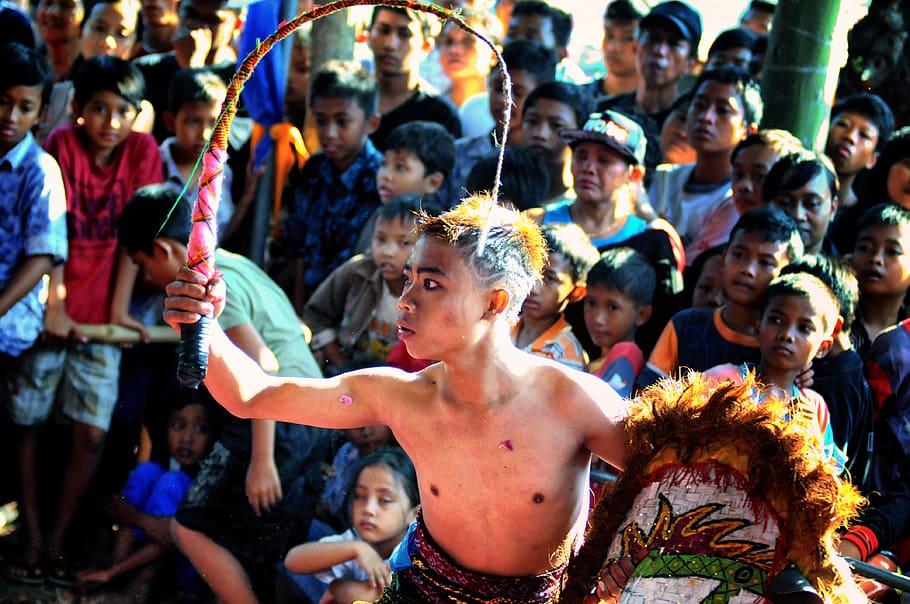 jathilan, indonesia, culture, javanese, young man, girl, crowd, group of people, large group of people, real people