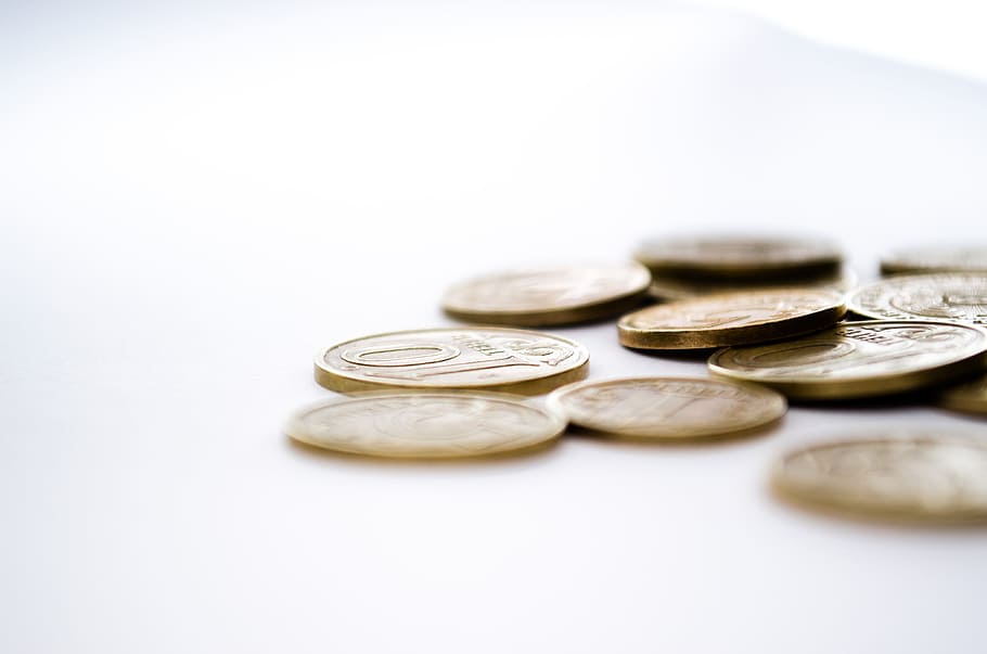 pessoa, mostrando, moedas de bronze, bronze, moedas, dinheiro, moeda, bancário, finança, poupança