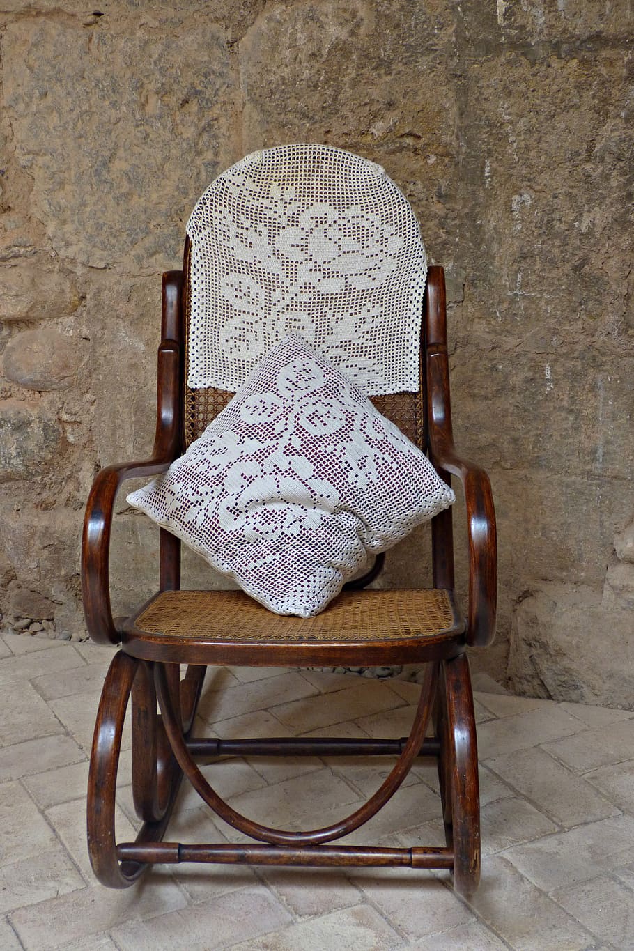 rocking chair, vintage, memories, furniture, old, nostalgia, wicker, chairs, rolling, retro