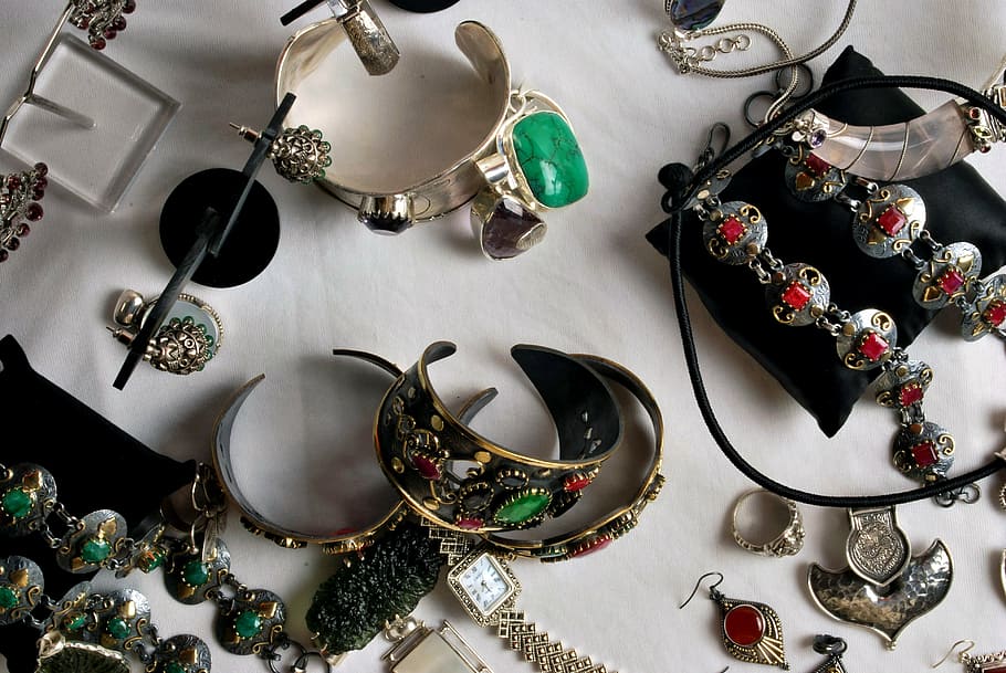 assorted jewelries, chunky, jewellery, precious stones, gems, emerald, ruby, sapphire, stones, fashion