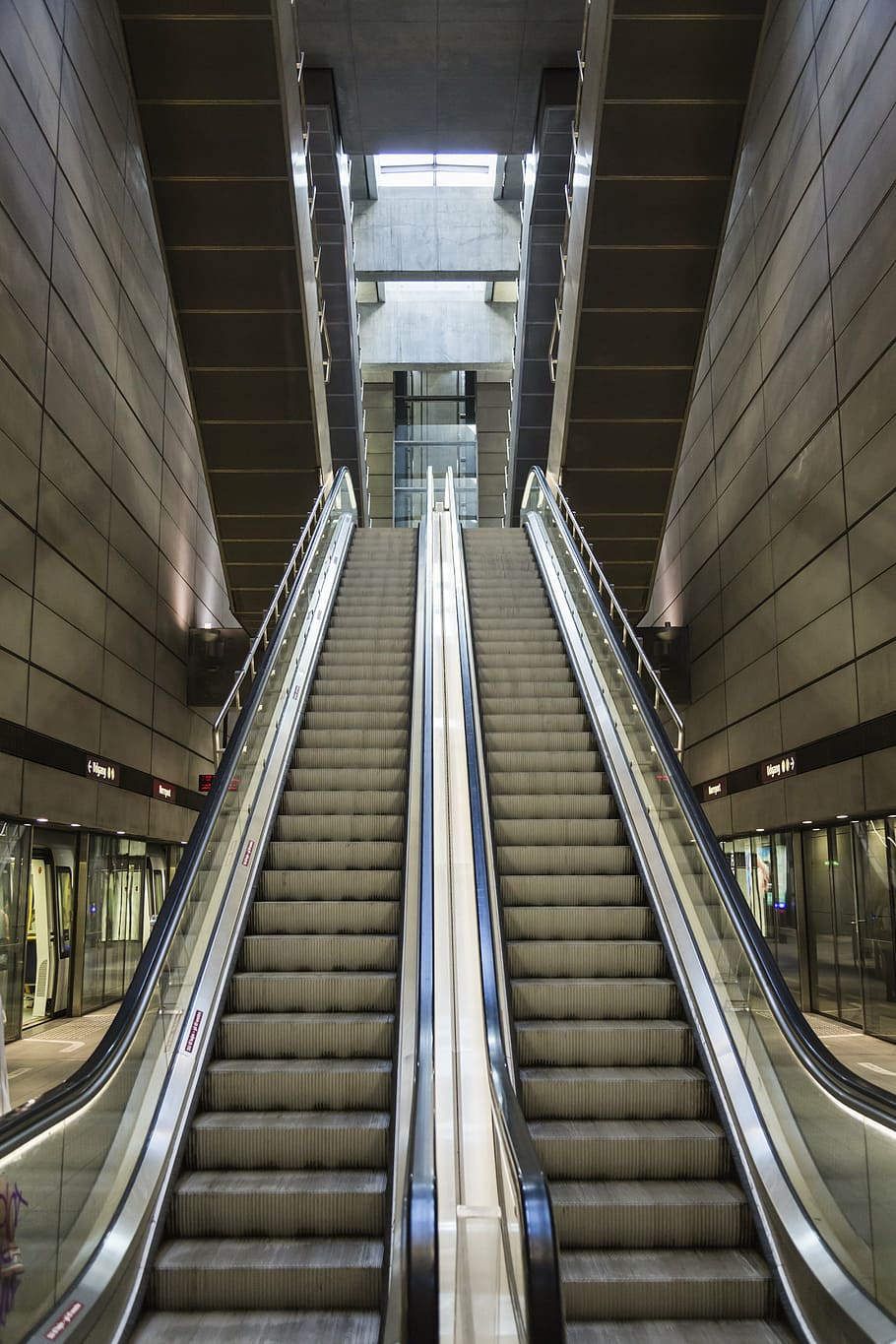 escada rolante, metrô, escadas, degraus, arquitetura, degraus e escadas, escada, trilhos, estrutura construída, moderno