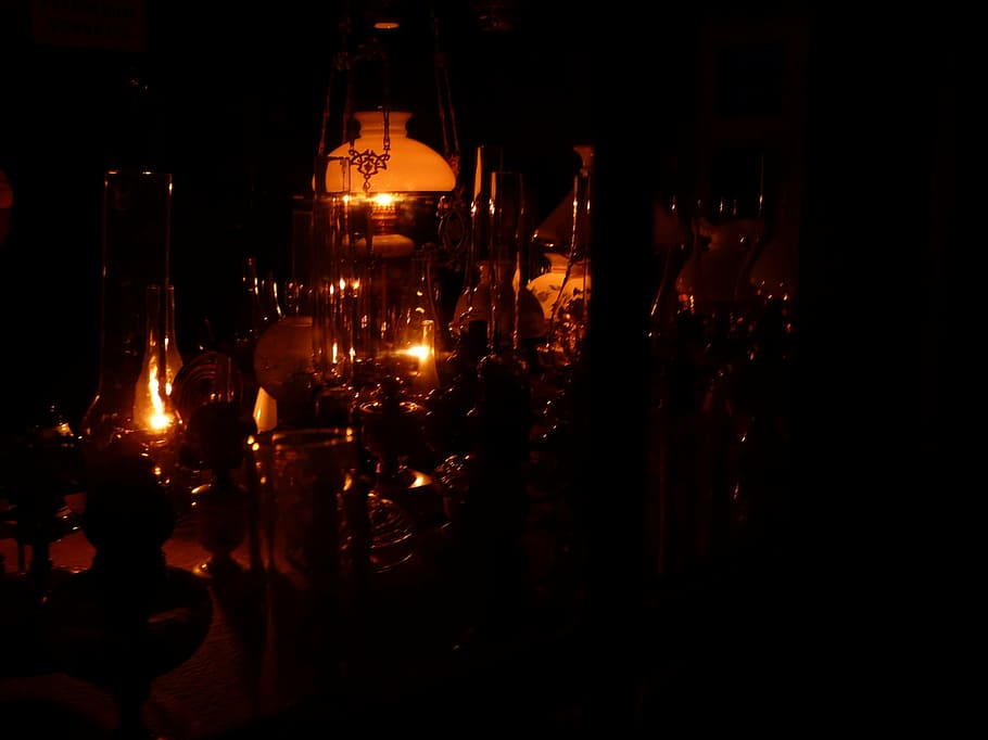 lámparas, oscuridad, luz, noche, petróleo, velas, acogedor, hogareño, equipos de iluminación, lámpara eléctrica