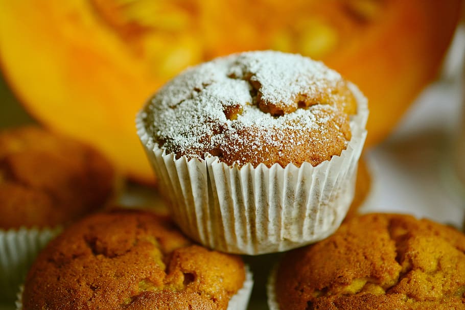 muffins with powder, muffins, pumpkin muffins, pastries, bake, cake,  cupcakes, small cakes, pastry art, chick | Pxfuel