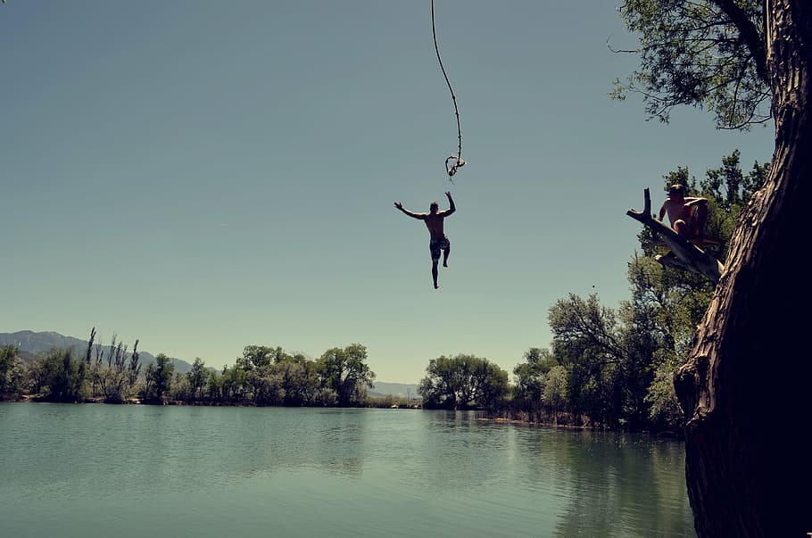 manusia, melompat, tubuh, air, berenang di luar ruangan, menyelam, ayunan tali, danau, musim panas, kesenangan
