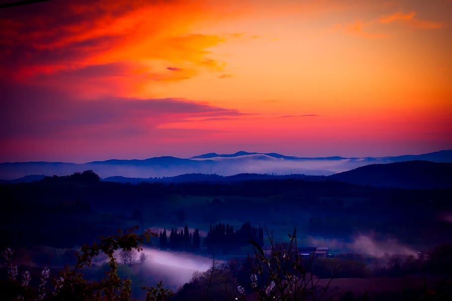 Silhouette Mountain Mist Sunset Tuscany Italy Sky Clouds