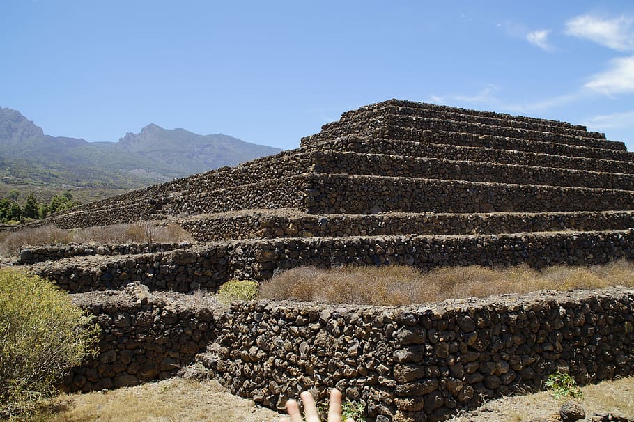 Pirámide, Güimar, Escalera, pirámide de escaleras, renovado, tenerife, guanches, excavación, arqueología, tiempos antiguos
