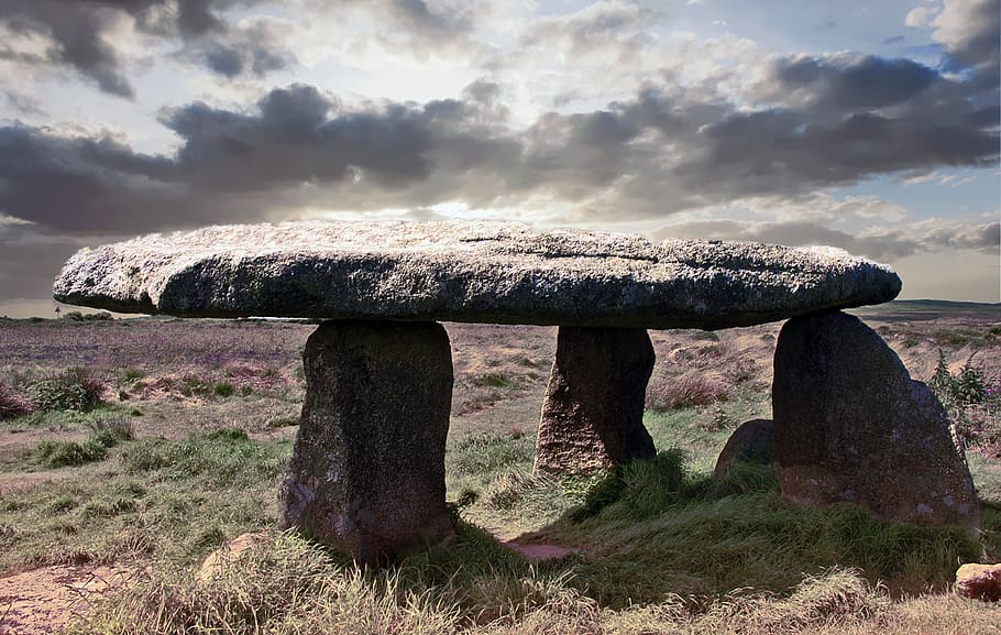 lanyon quoit, south gland, dolmen, cornwall, england, cloud - sky, sky, nature, plant, land