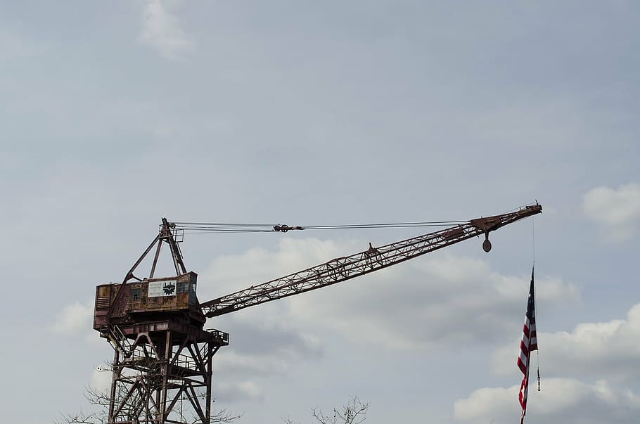 crane, baltimore, flag, machine, heavy equipment, machinery, industry, crane - Construction Machinery, construction Industry, sky