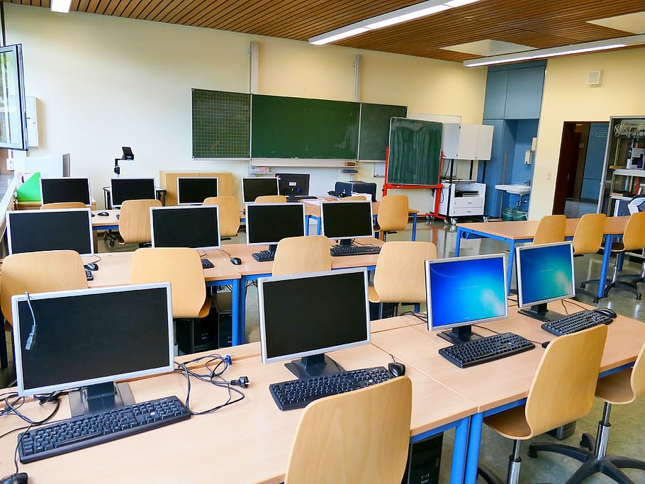 flat, screen computer monitors, keyboard, desk, computer room, computer training, school, training room, chair, education