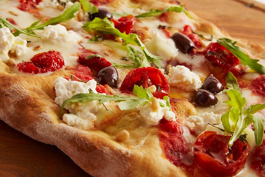 pizza food, table close-up photo, pizza, food, italy, food and drink, vegetable, dairy product, freshness, fruit