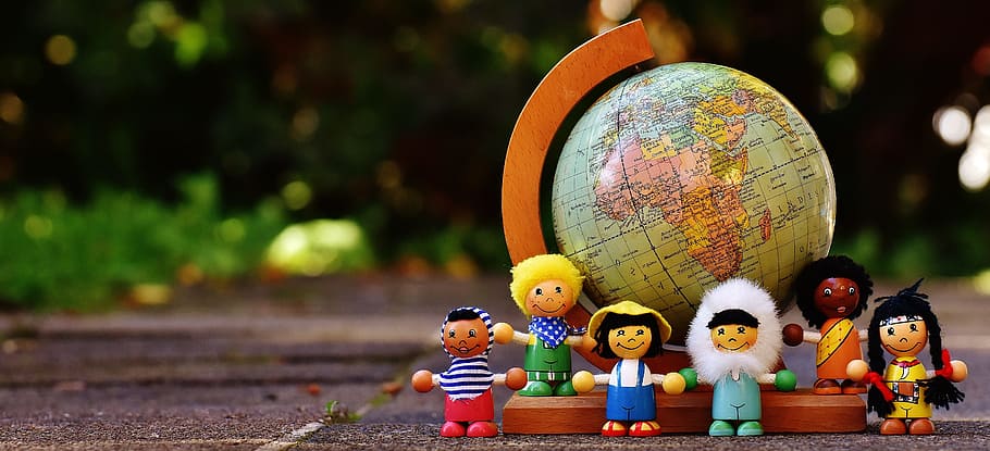 minifig lego, di samping, bola dunia, kebangsaan yang berbeda, anak-anak, manusia, bola, di seluruh dunia, tokoh, kayu